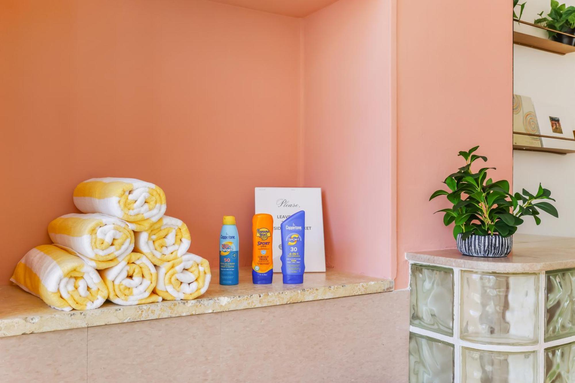 Tropics Hotel 마이애미 비치 외부 사진
