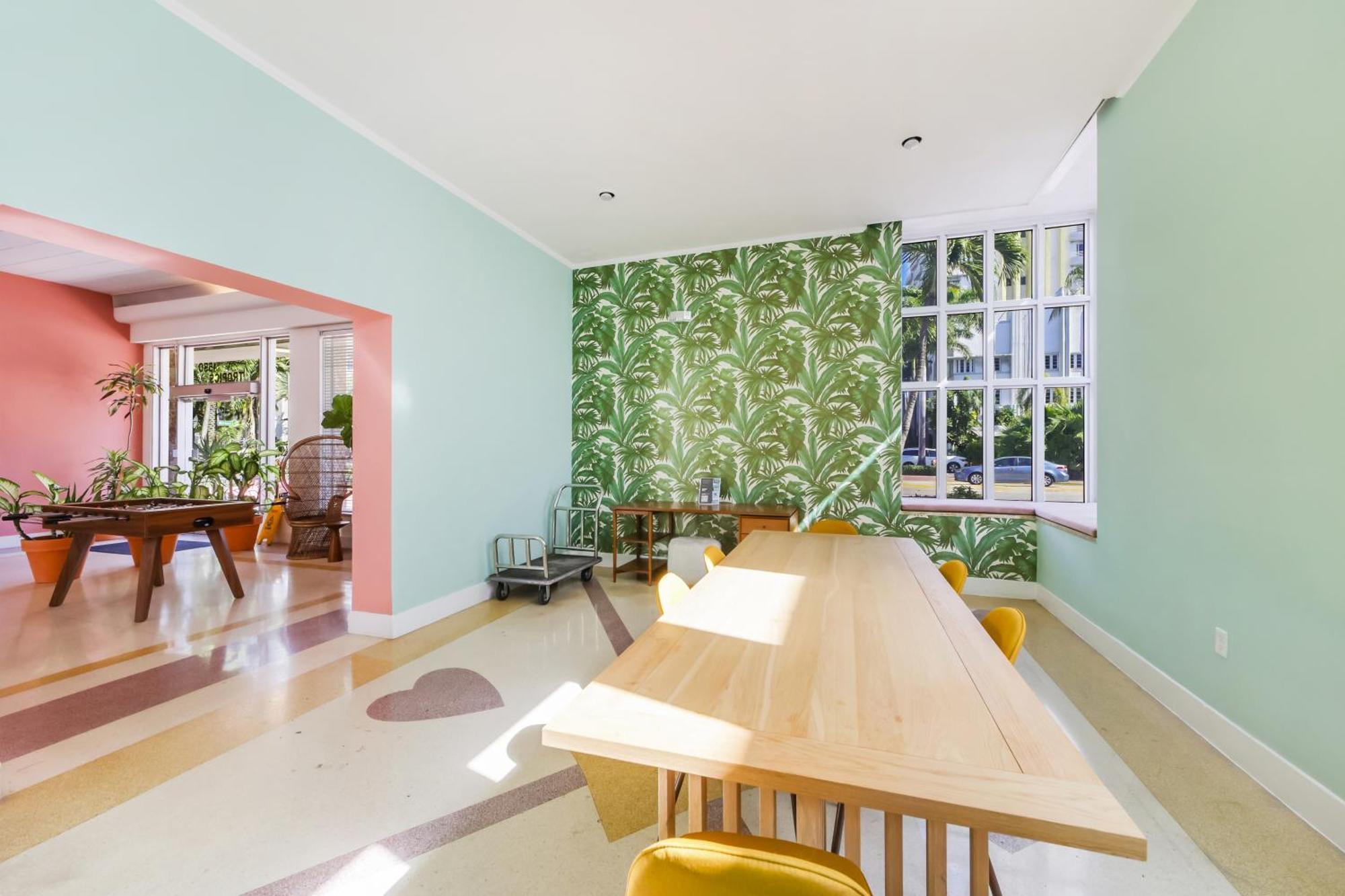 Tropics Hotel 마이애미 비치 외부 사진